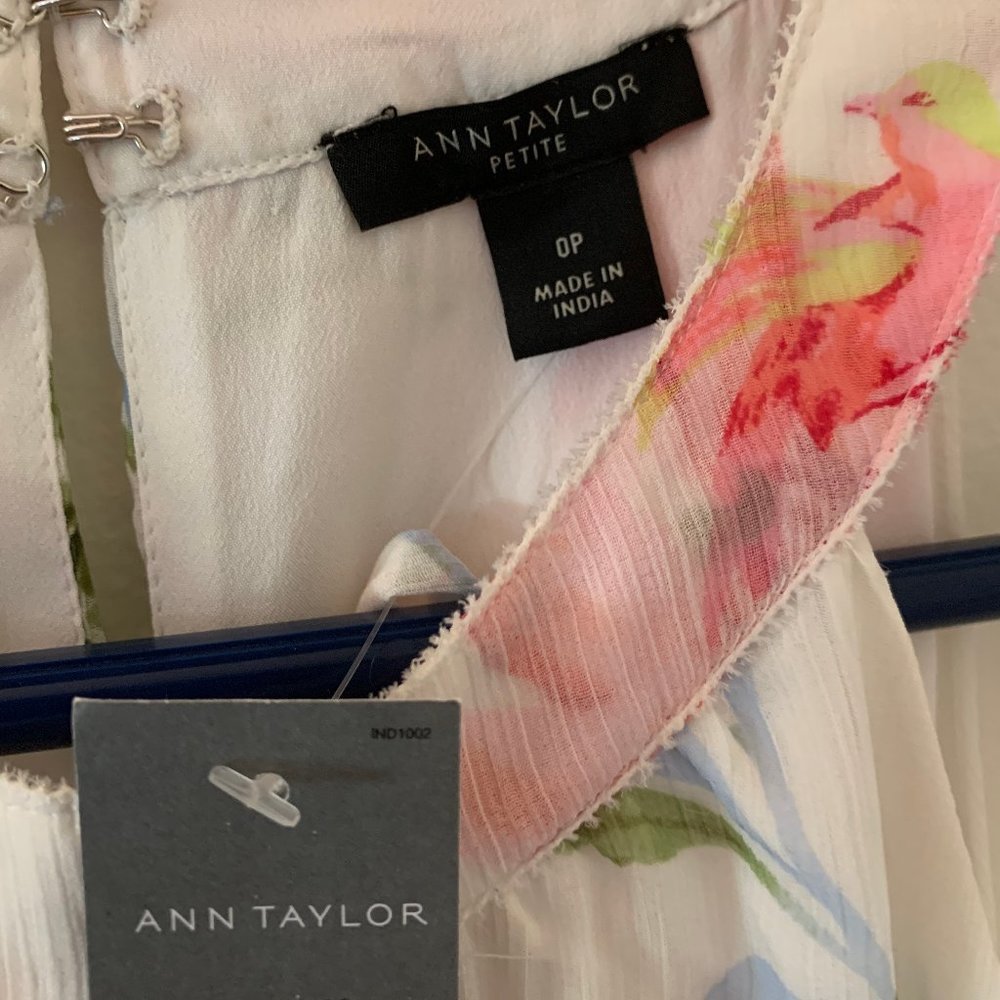 NWT Ann Taylor Petite Floral Dress - Picture 3 of 3
